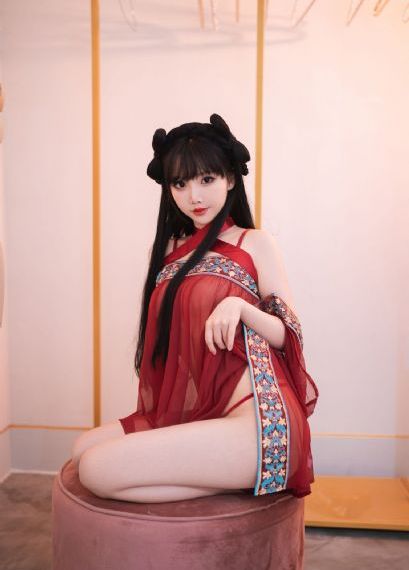 美女总监缠上我_电影网在线观看